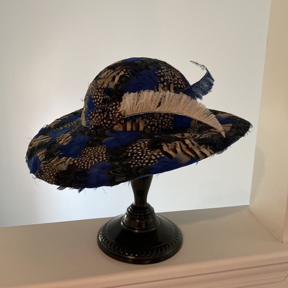 VTG Rare Jack McConnell Feather Hat. 100% Wool. Blue/Black Multi Feathers - Picture 2 of 16